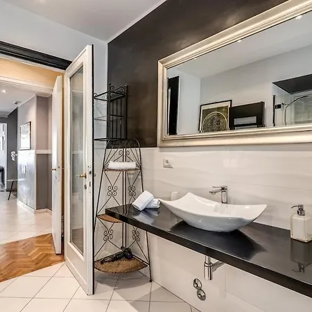 Luxury In Vatican Area-hanini House- Apartman
